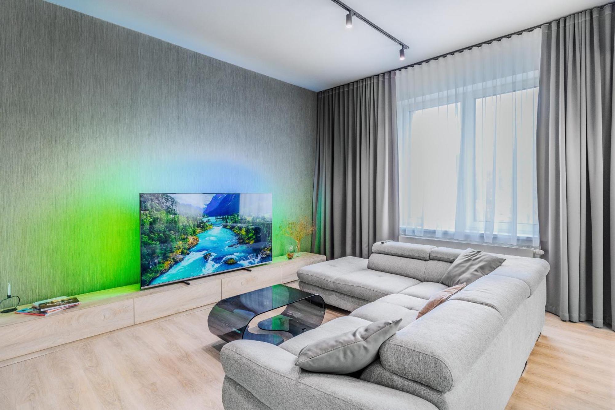 Chalupku - Luxurious Apartment 70M2 In Direct Centrum With Parking Included, Air-Conditioned, Balcony, Quiet Sleep, Best In Town Banská Bystrica Exteriér fotografie